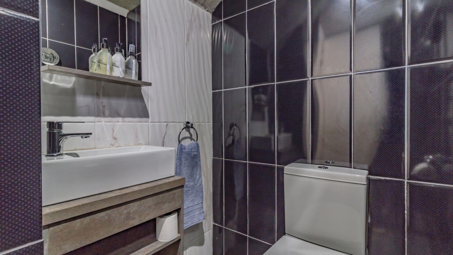 4 Bedroom Property for Sale in Romansbaai Estate Western Cape